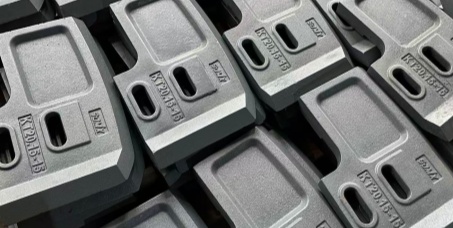 ما الذي يجعل الشفرات ذات الكروم العالي تدوم لفترة أطول من أجزاء الخلاط القياسية بنسبة 200%؟